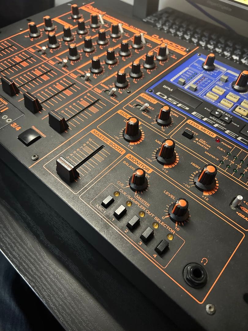 Roland DJ-2000 DJミキサー