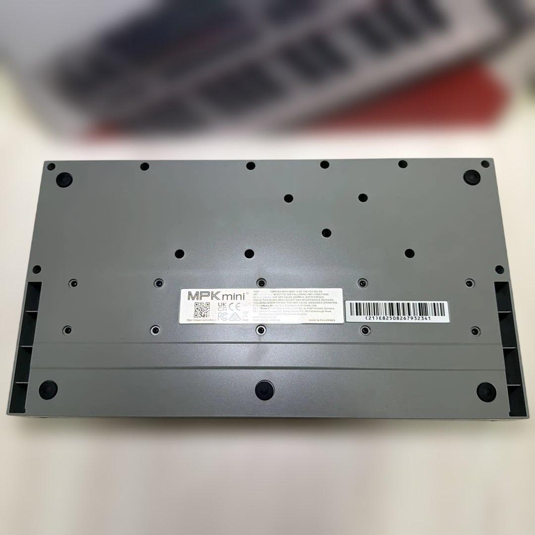 Akai MPK Mini IV MIDIキーボード