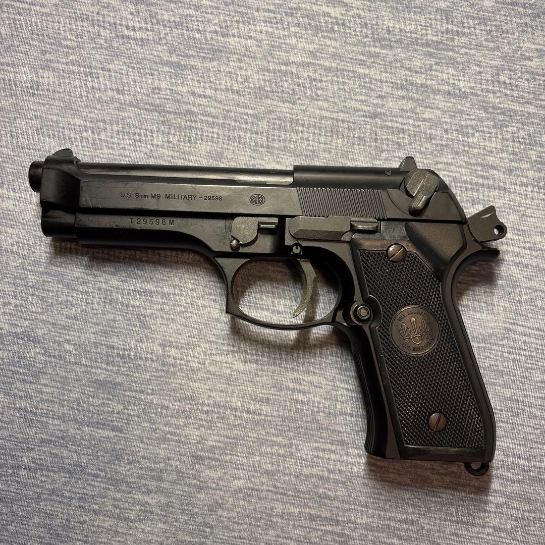 東京マルイ M9 モデルガン ブラック 3マガジン、ホルスター付き