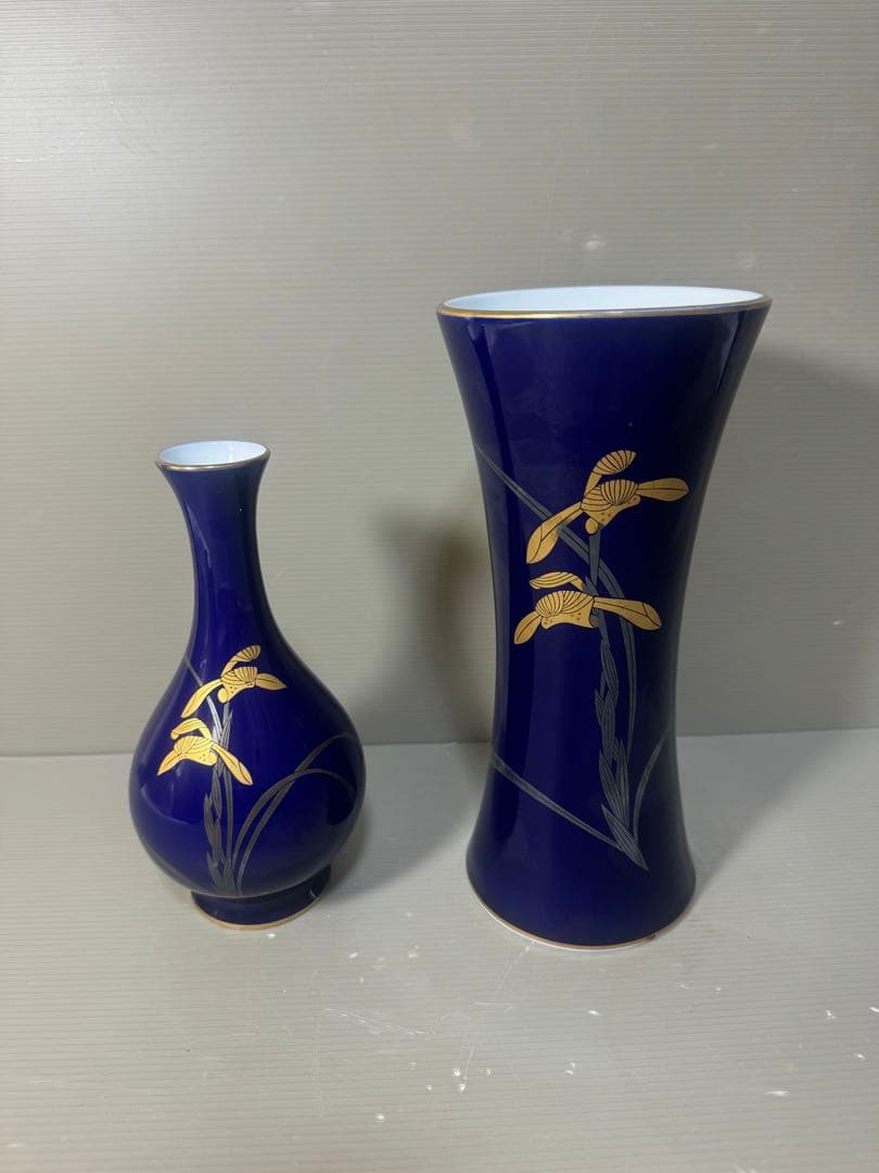 2626 香蘭社　金彩　花瓶　2客