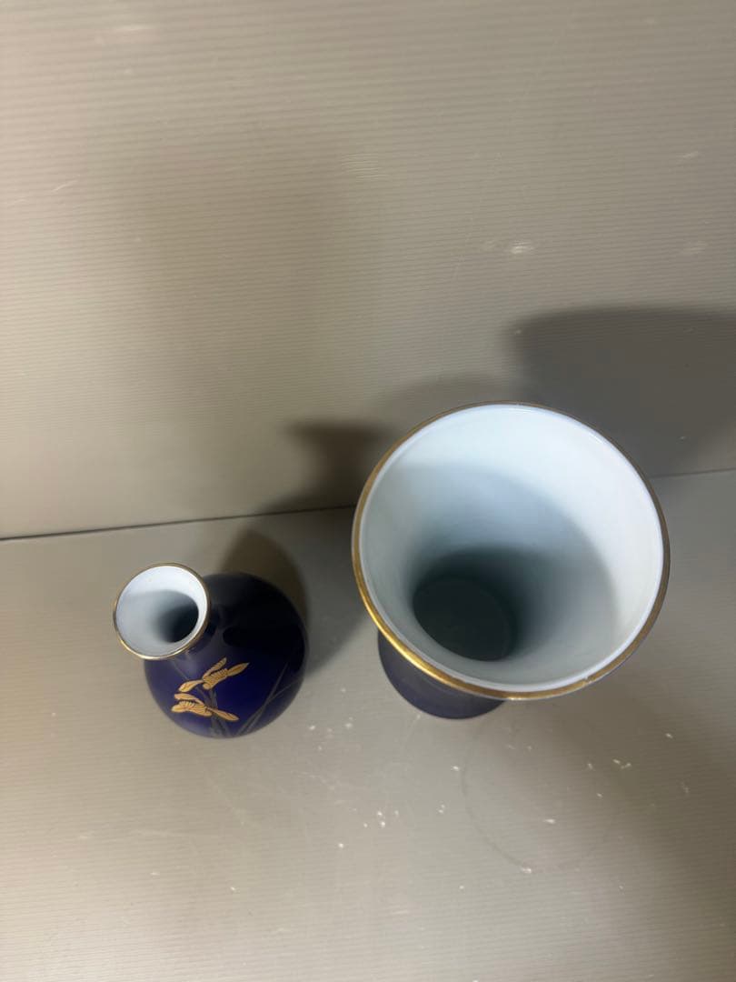 2626 香蘭社　金彩　花瓶　2客