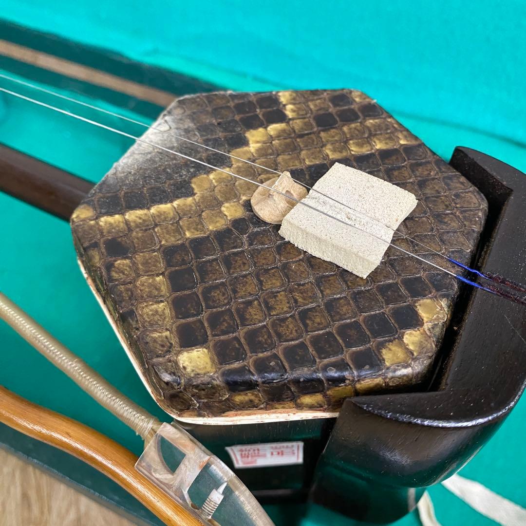 二胡 弦楽器 上海敦煌 弓 ハードケース付き