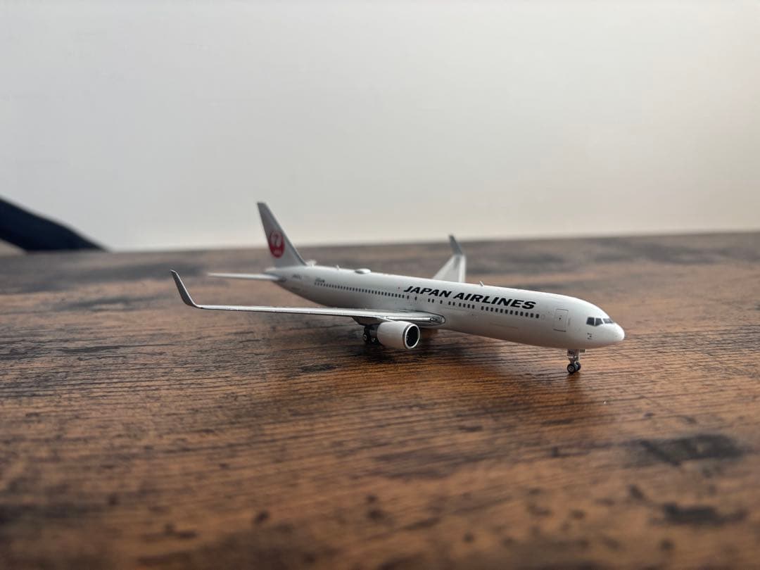 J*9様 JAL 1/400
