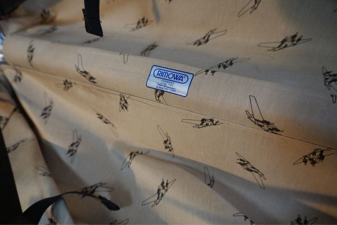 リモワ　クラシックフライト60L ２輪タイプ