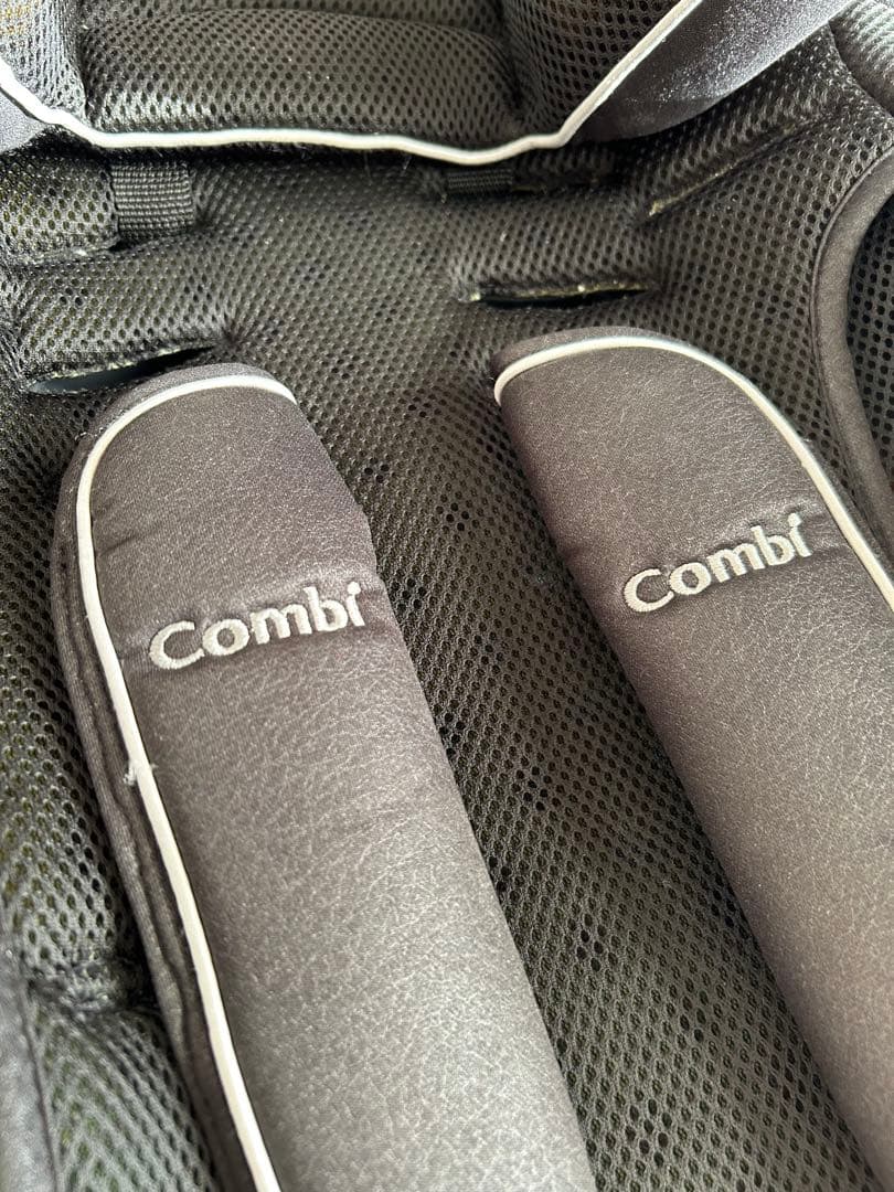 【美品】Combi ジョイトリップ エッグショックGC & チャイルドシート
