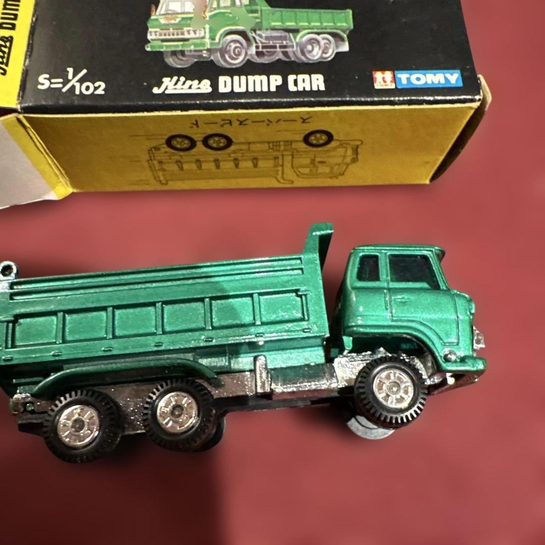 トミカ ヒノダンプカー 1/102