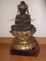 古い木製仏像　本格漆　金箔　蓮坐　時代あり　蓮座に金箔