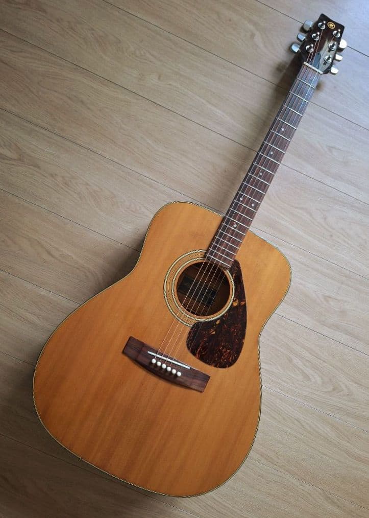 YAMAHA FG180J 黒ラベル ソフトケース付き
