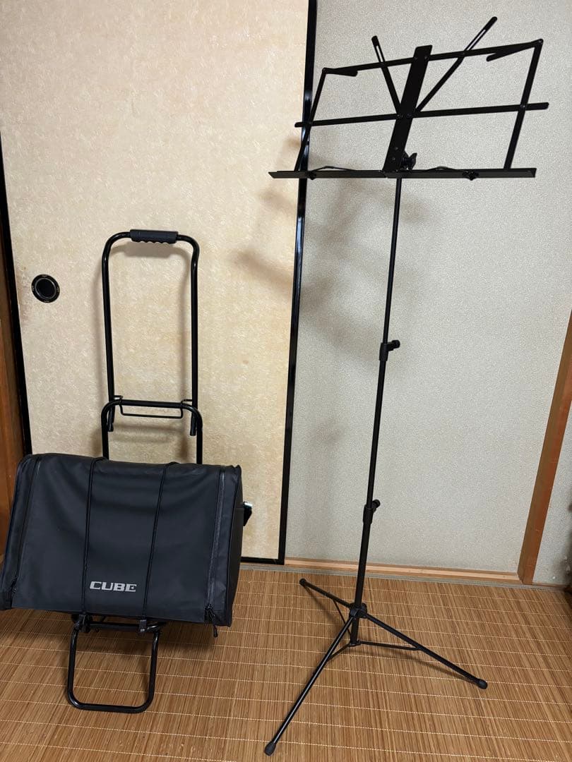 【路上ライブセット】Roland アンプ、マイク、譜面台、キャリーカート