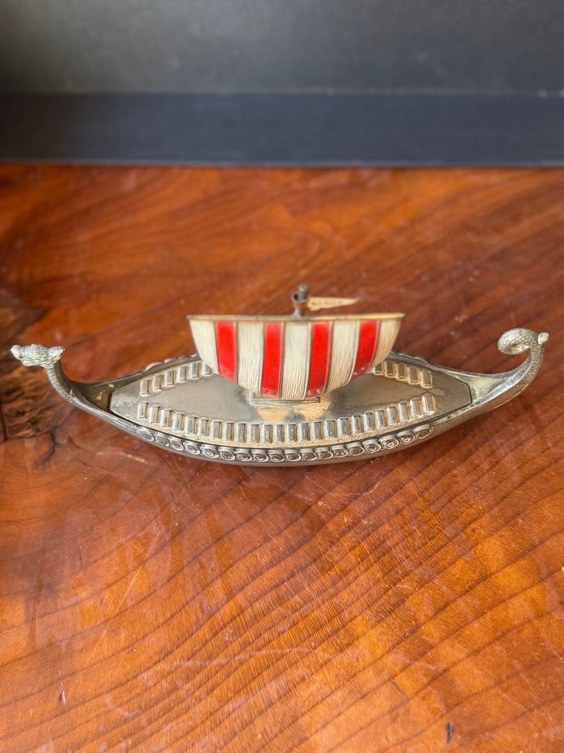 【アンティーク】ノルウェー・バイキング船 金属製の小物入れ