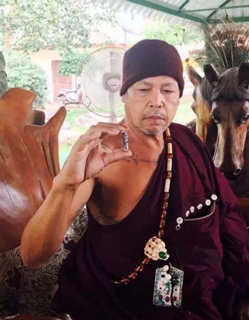 {ラスト} 蝶 クルバ クリッサナ 幸運,富　プラクルアン