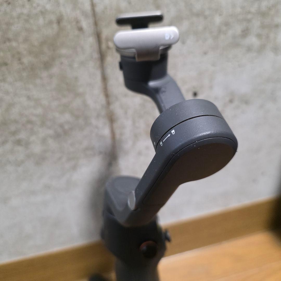 DJI Osmo Mobile 6 スマートフォン用ジンバル　3軸スタビライザー