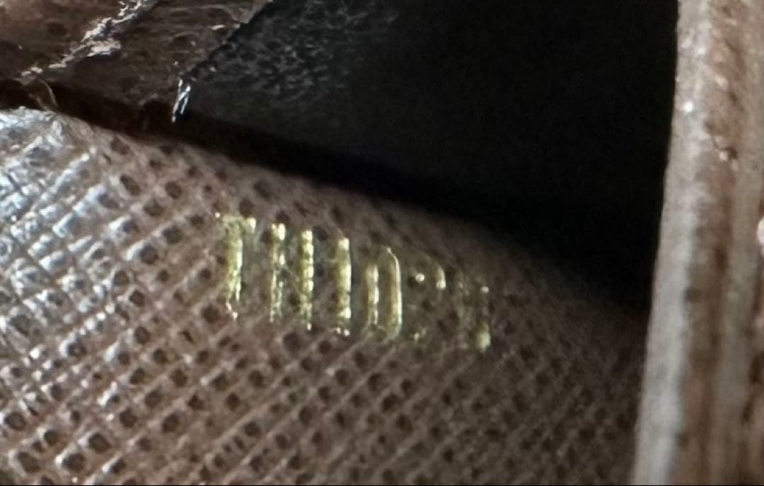 ルイヴィトン ポルトモネ ビエ カルト クレディ エベヌ 財布