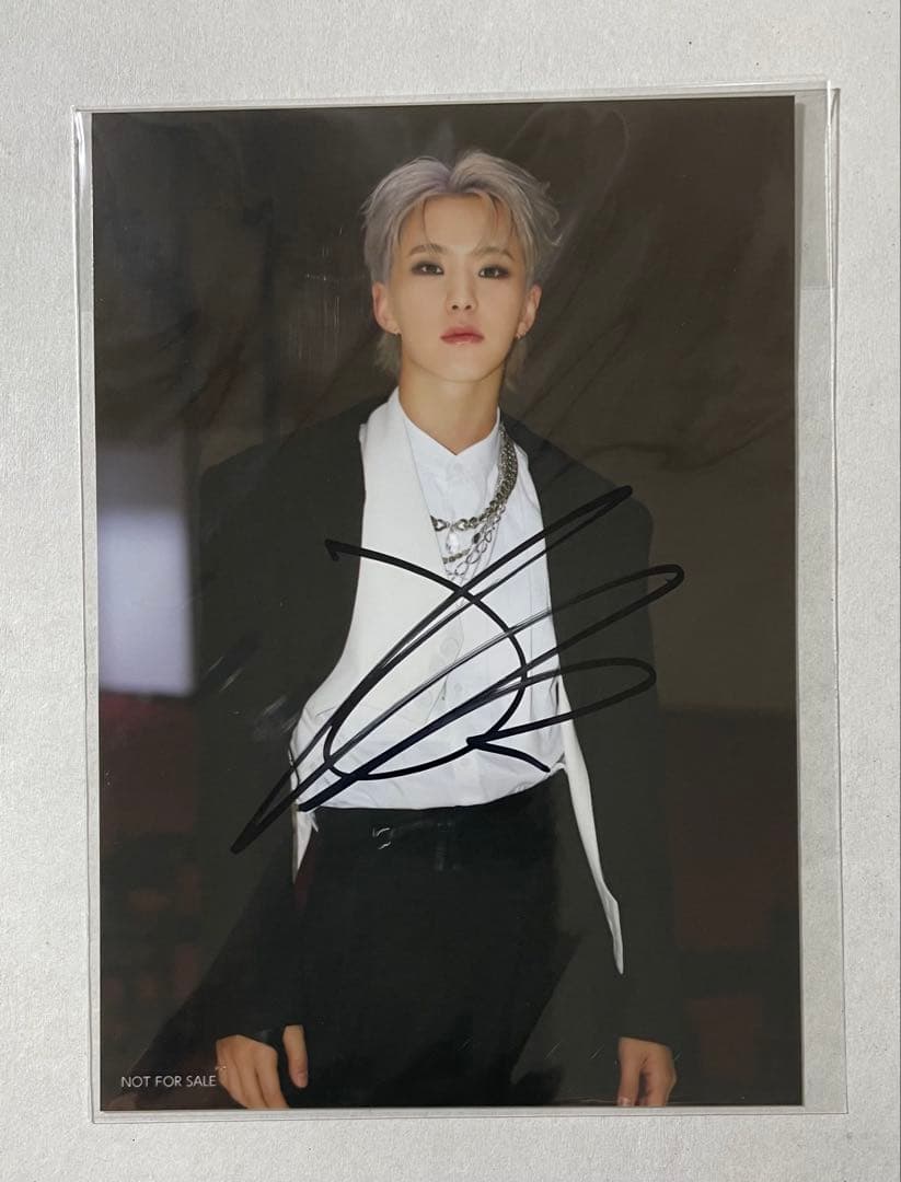 ホシ　17 IS RIGHT HERE　サイン入り生写真