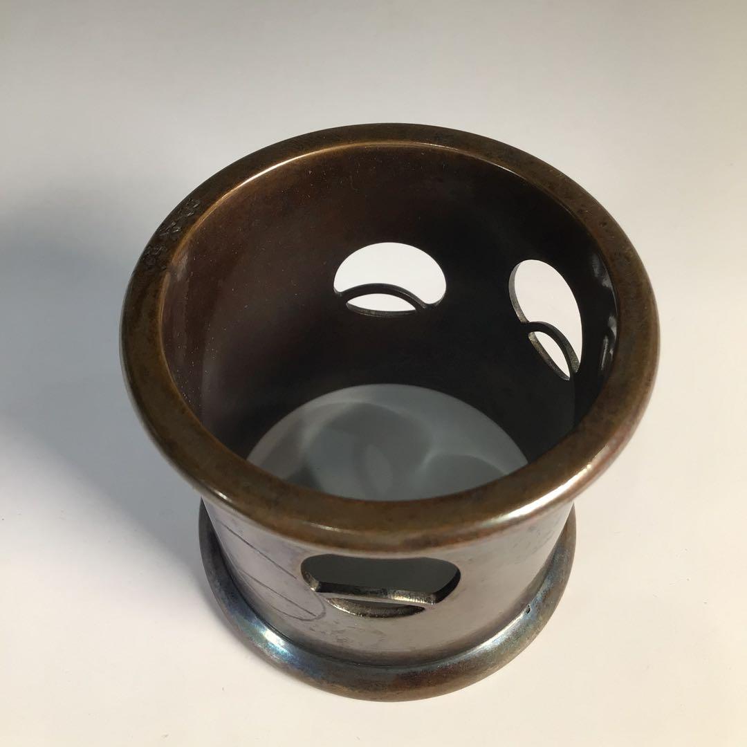 Ｍ３３８　蓋置　『銅製』『釜師　名越弥五郎(昌次)造』『吹貫蓋置』　共箱　茶道具