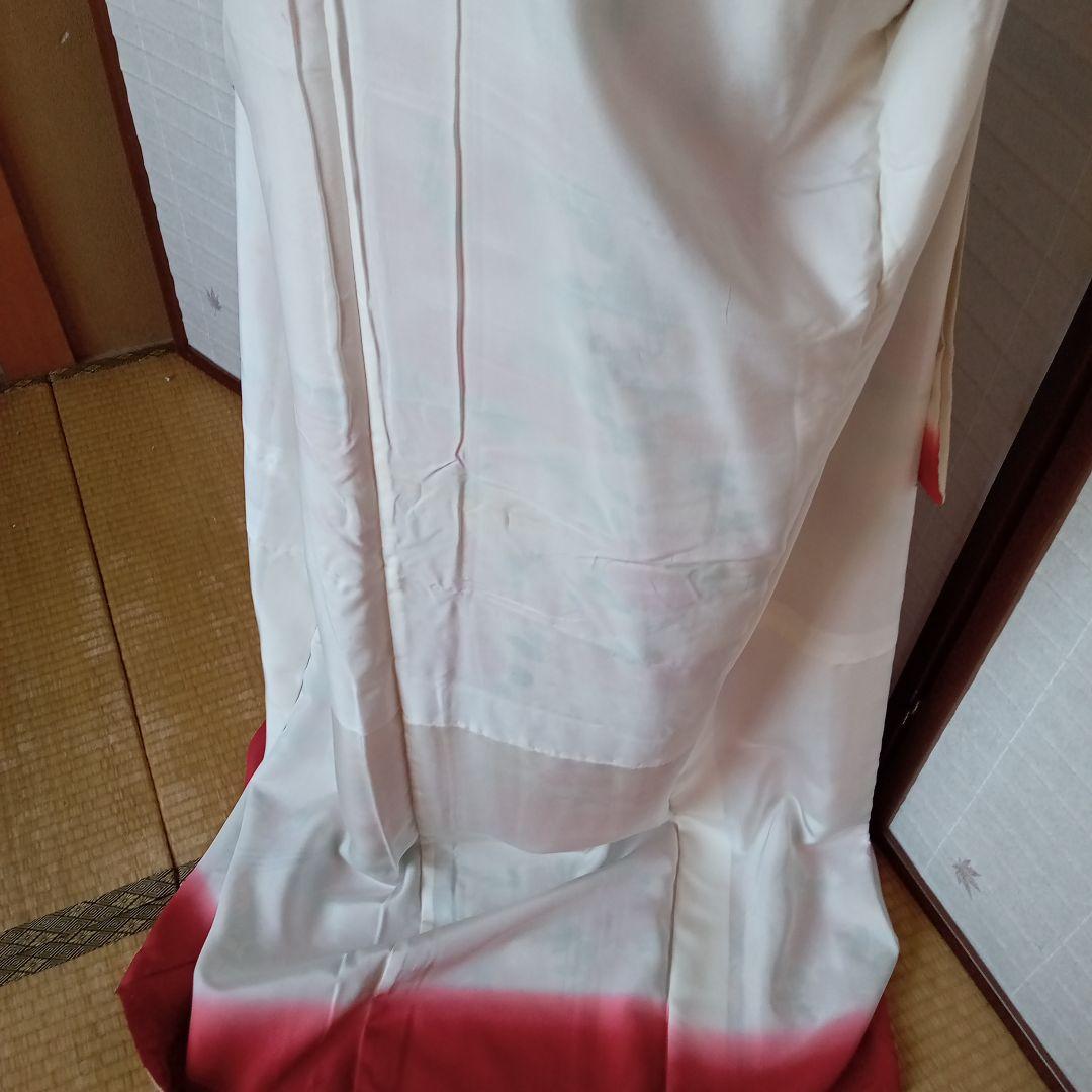 4055未使用美品　紅型　縮緬　中振袖　袷　ベージュで可愛い!
