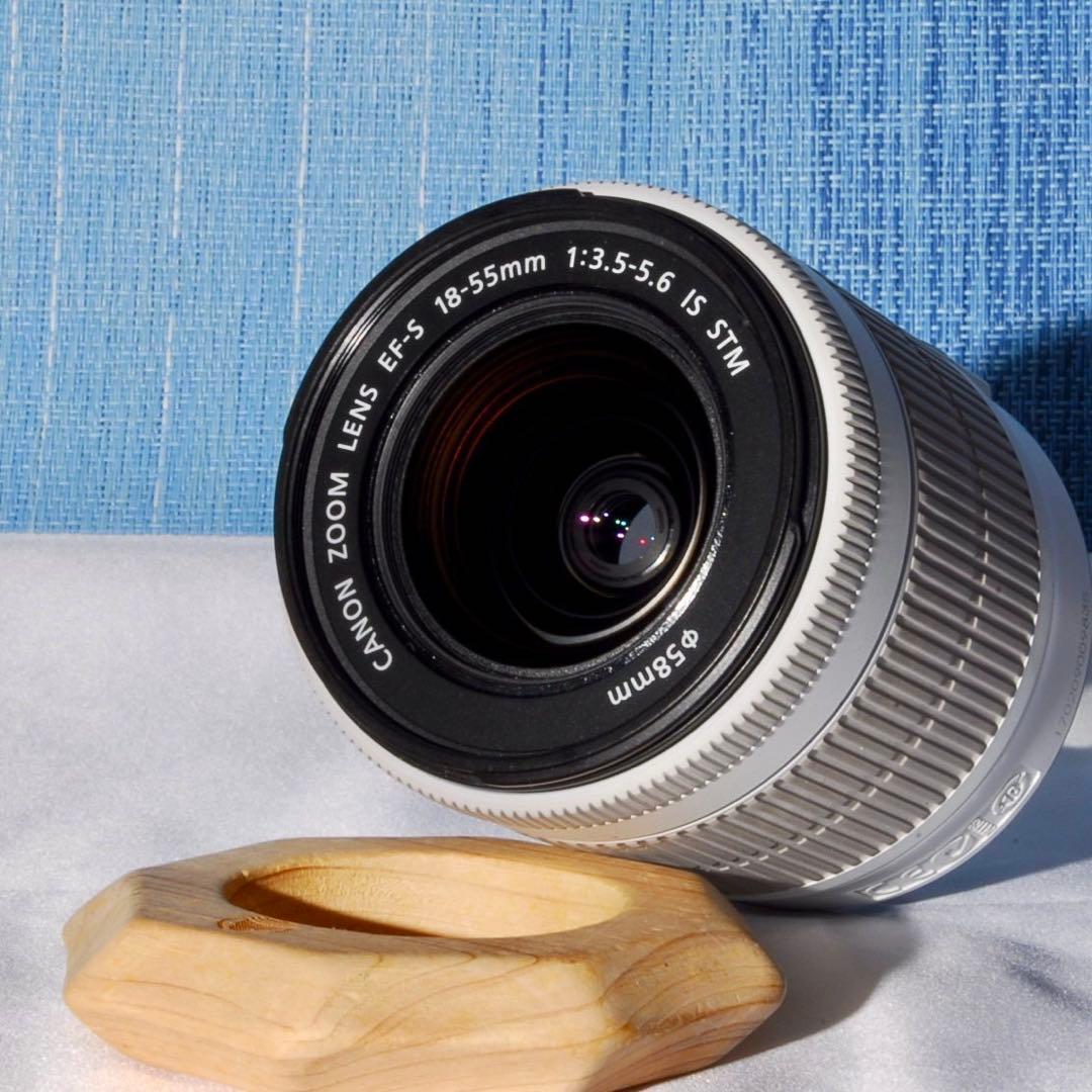 Canon EOS Kiss X7 ♥️超可愛い真っ白ボディ♪