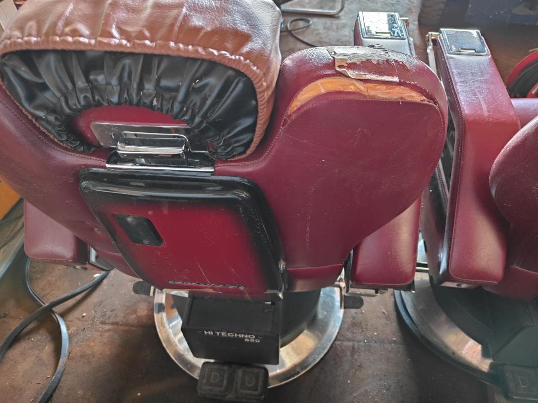 BELMONT ベルモント HI TECHNO 880 理容椅子 バーバーチェア