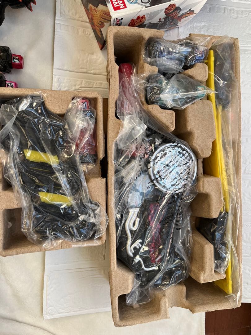 仮面ライダービルドセット　フィギュア付き　最後のページのスチームブレード付き中古