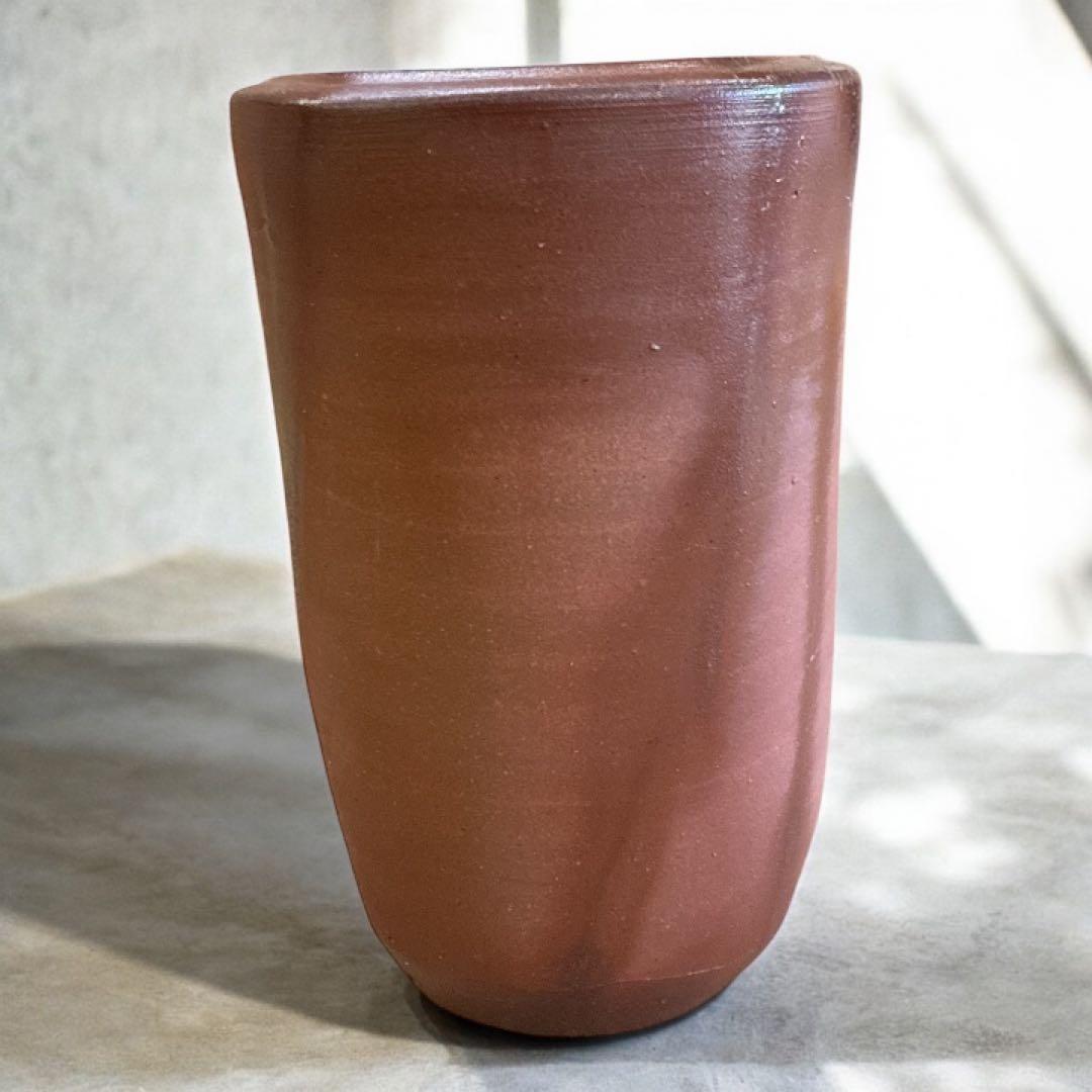 【吉本　正】作　赤土色 陶器 花器 木箱付き