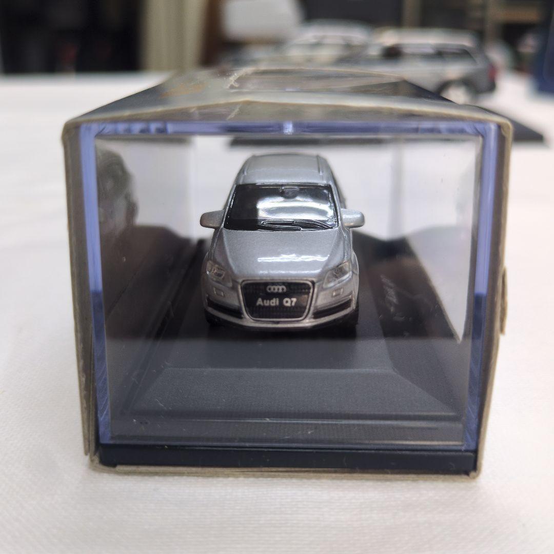 Audi ミニカー 2台セット おまけ付き