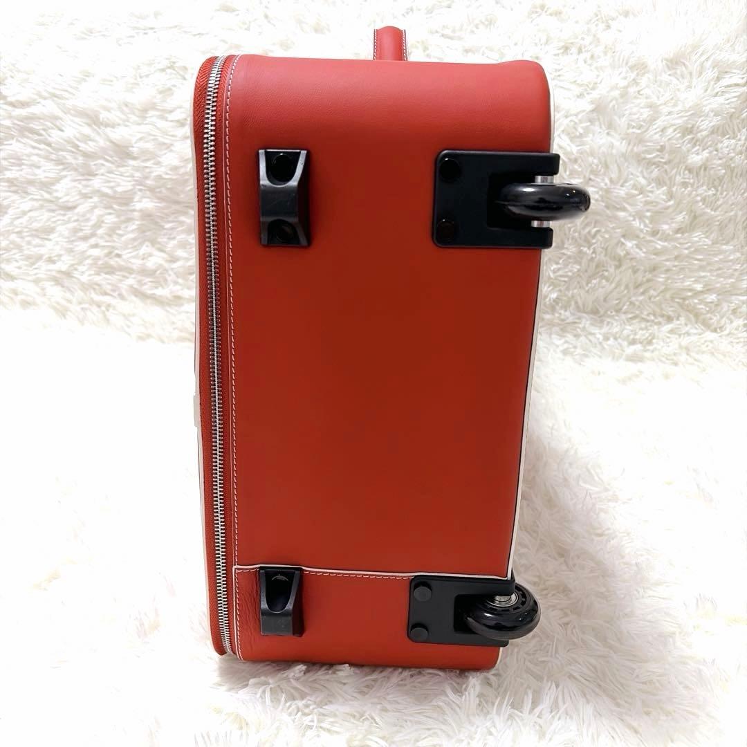 非売品✨新品✨超希少✨フェラーリ488gtb スーツケース　キャリケース