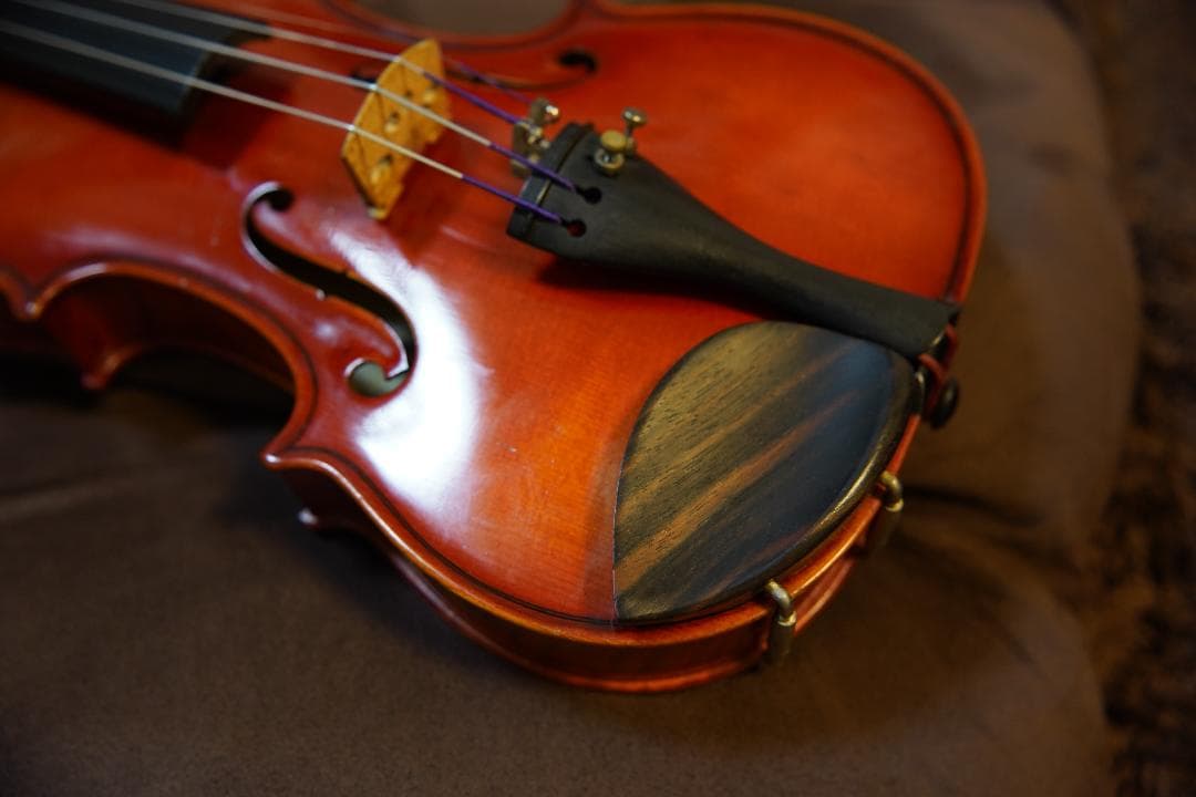 【黄金期・良音】　スズキ　バイオリン　No.330 1/2　70年代　新品弓