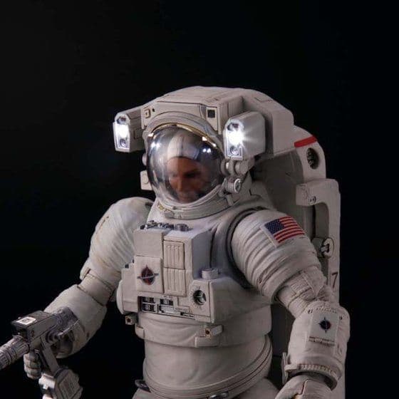 け*神様 【激レア！】バンダイプラモデル ISS船外活動用宇宙服 1/10