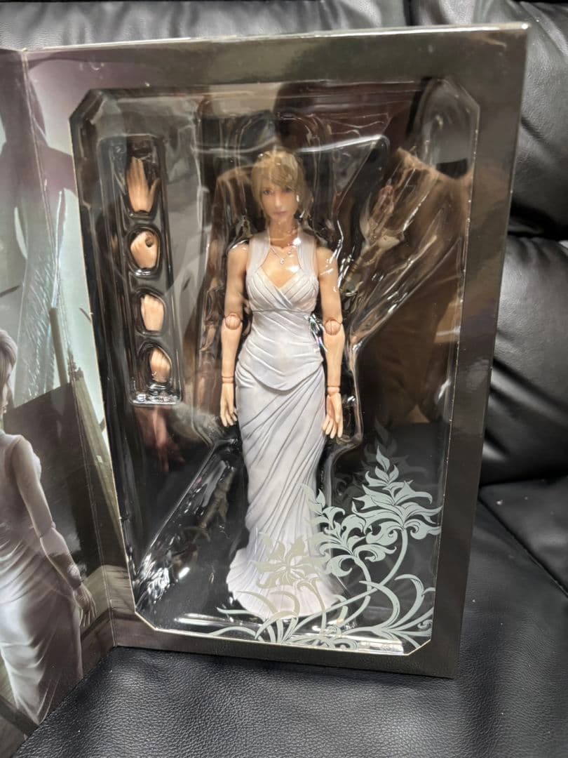 新品未開封　FF ルナフレーナ・ノックス・フルーレ プレイアーツ改