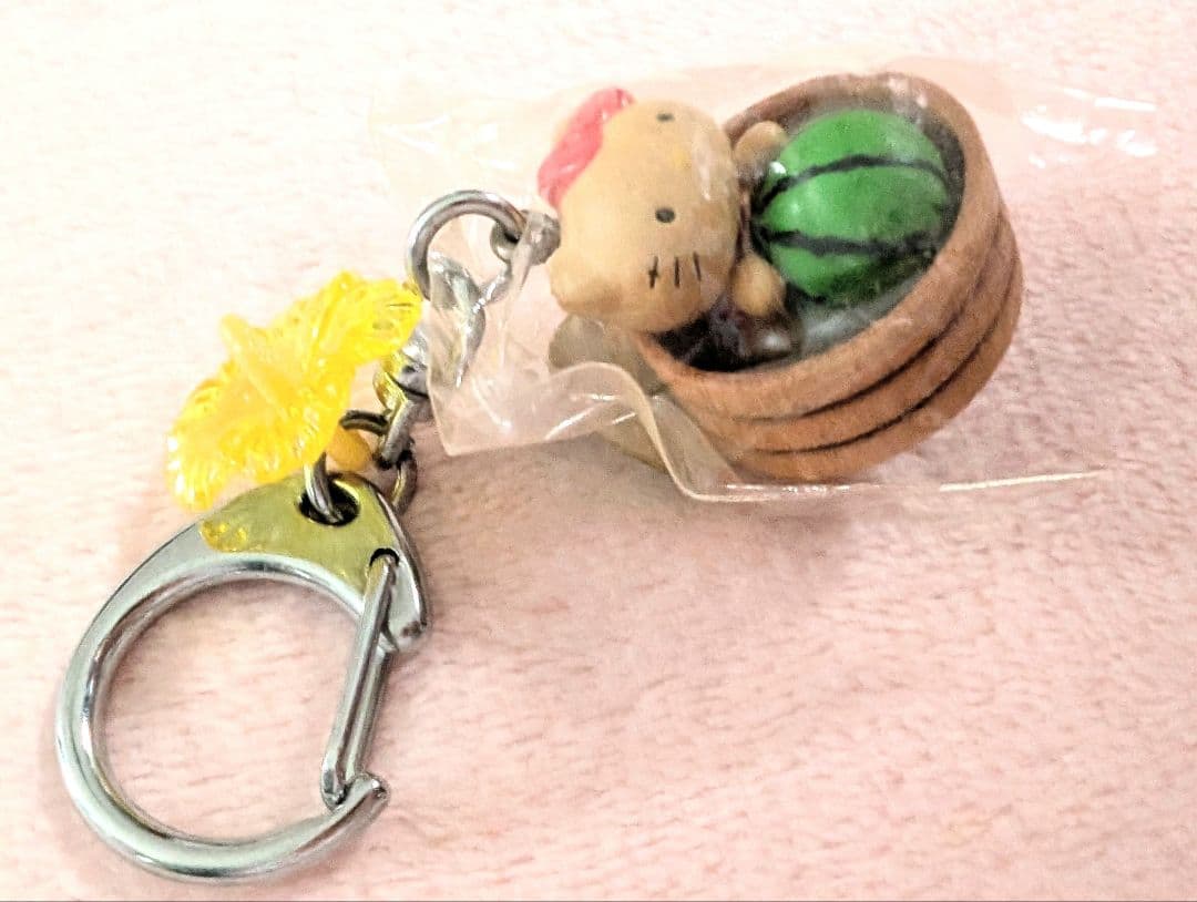 平成レトロ 日焼けキティ ハイビスカス スイカ サンリオ 木 湯桶 夏限定