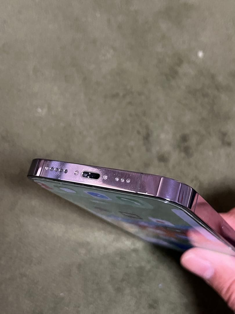 iPhone 14 Pro 256GB画面ひび割れ