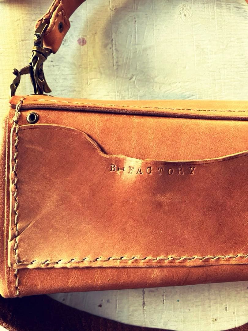 このうえなくナチュラルleather長財布ショルダーアコーディオンポーチ