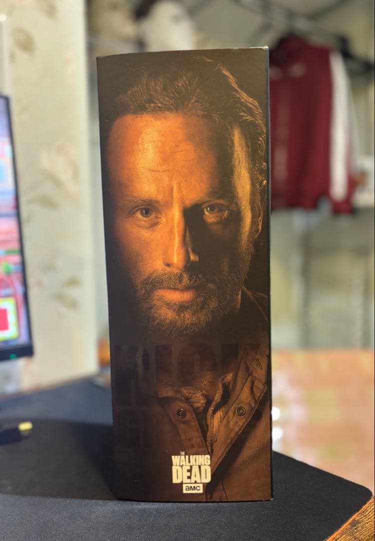 ウォーキングデッド　リック　フィギュア