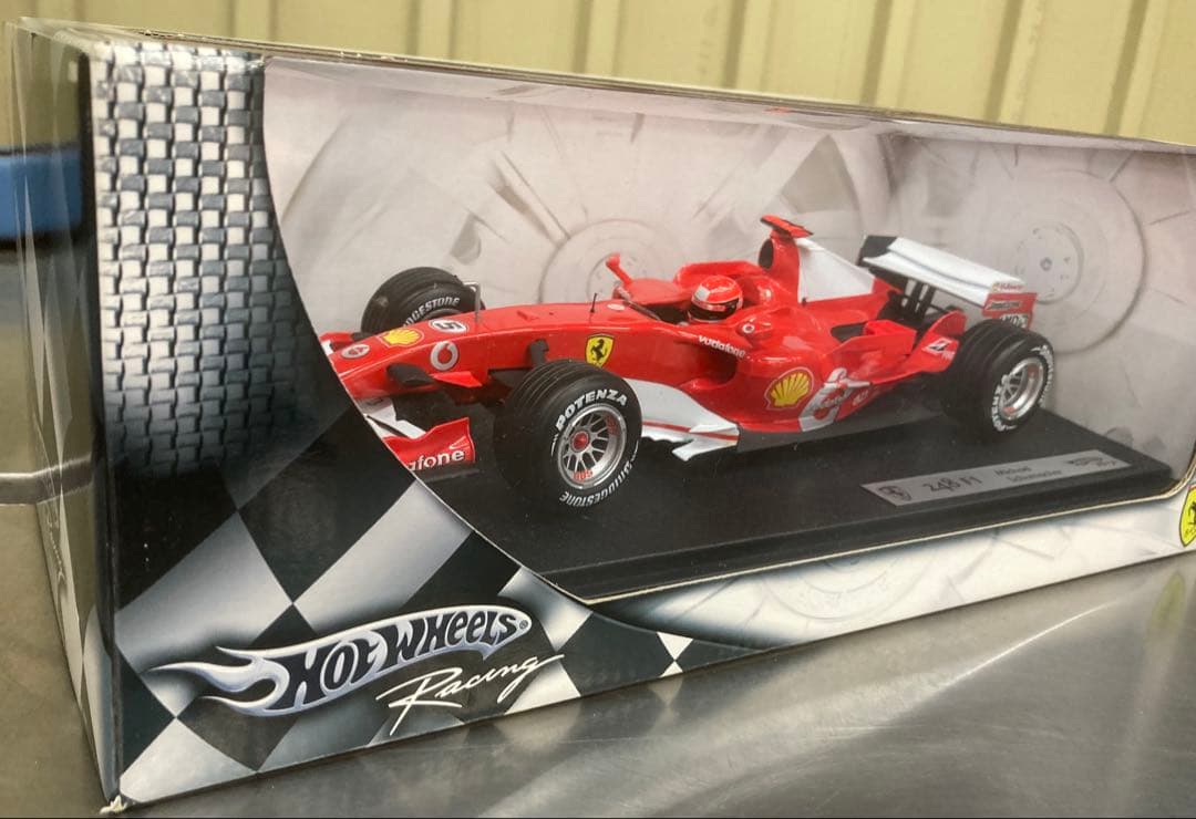 F1ミニカー3台セット 1/18 マクラーレン フェラーリ トヨタ
