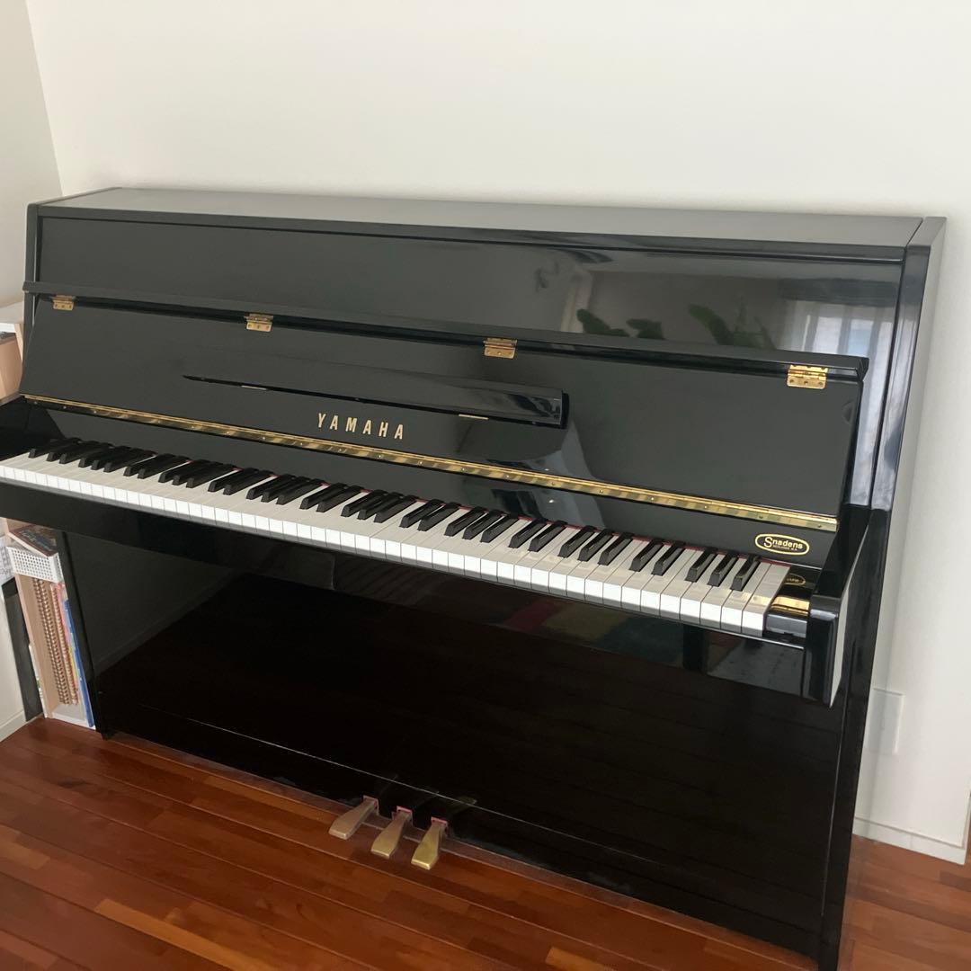 送料込【神奈川限定】YAMAHA アップライトピアノ 黒艶