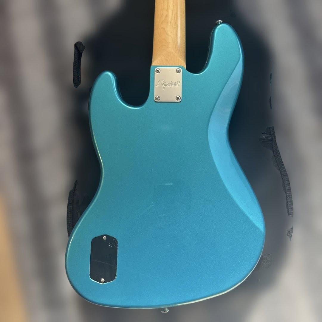 SQUIER 5弦ベース