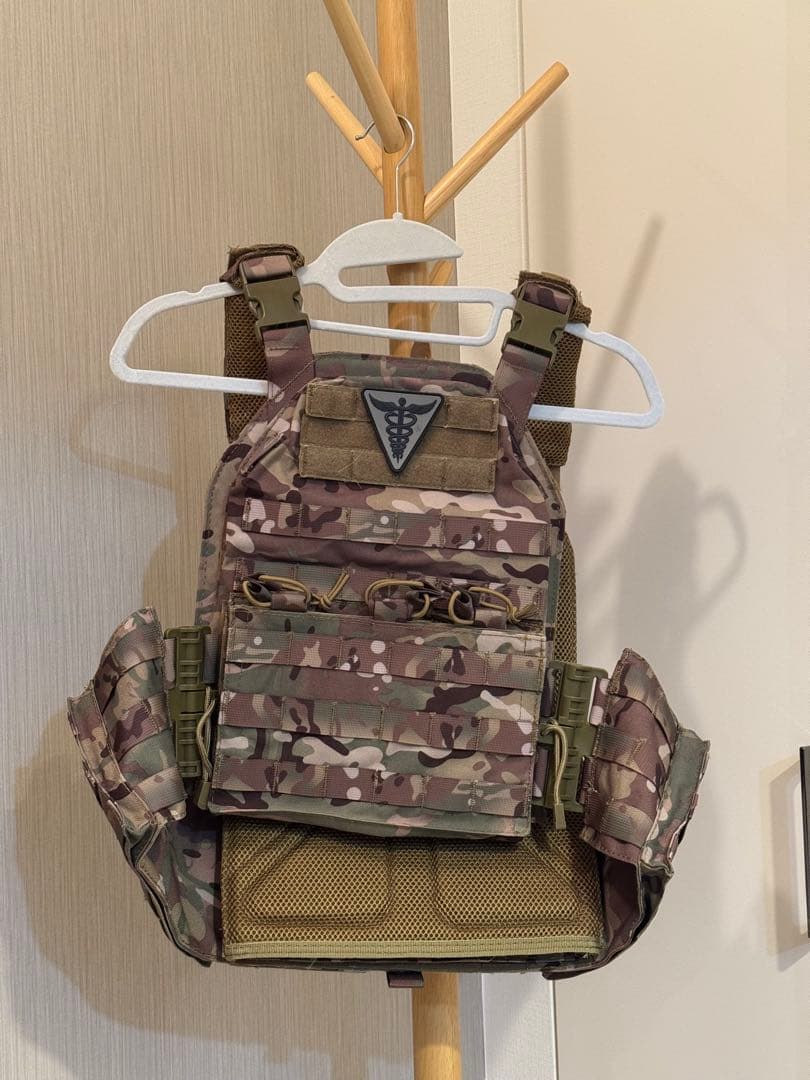 TAILOR マルチカモ タクティカルベスト フリーサイズ