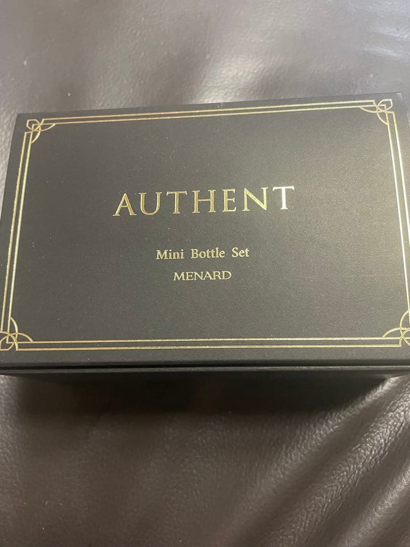 メナード　オーセントリクイド　オーセントかクリーム　ミニボトルセット