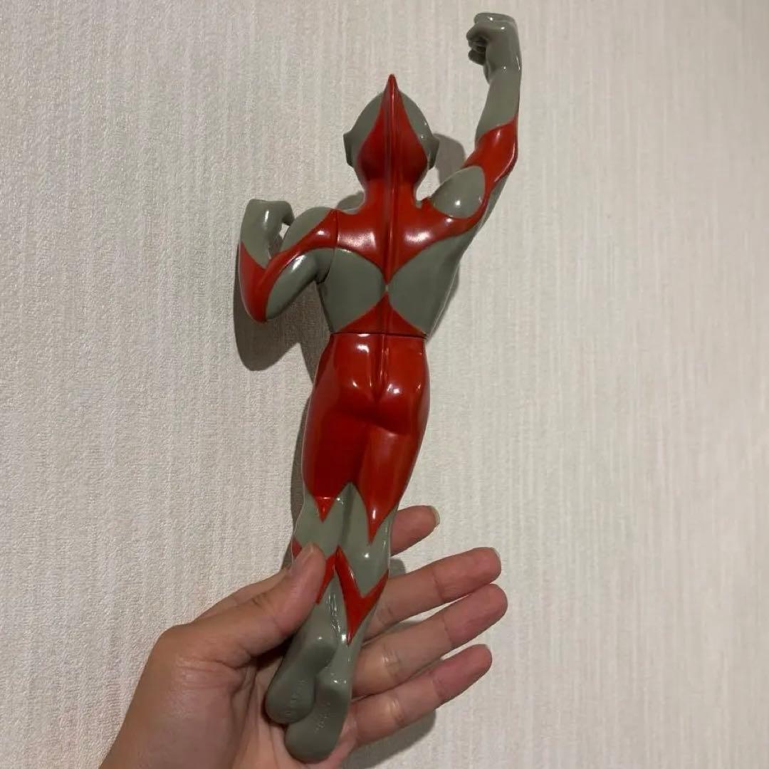 M1号　マーミット　 ウルトラマン飛び出しポーズ　ソフビ 全高約３１ｃｍ