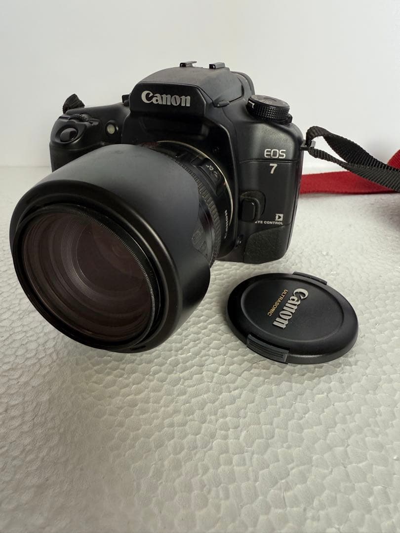Canon一眼レフ　EOS7　フィルムカメラ　レンズ28-105　セット
