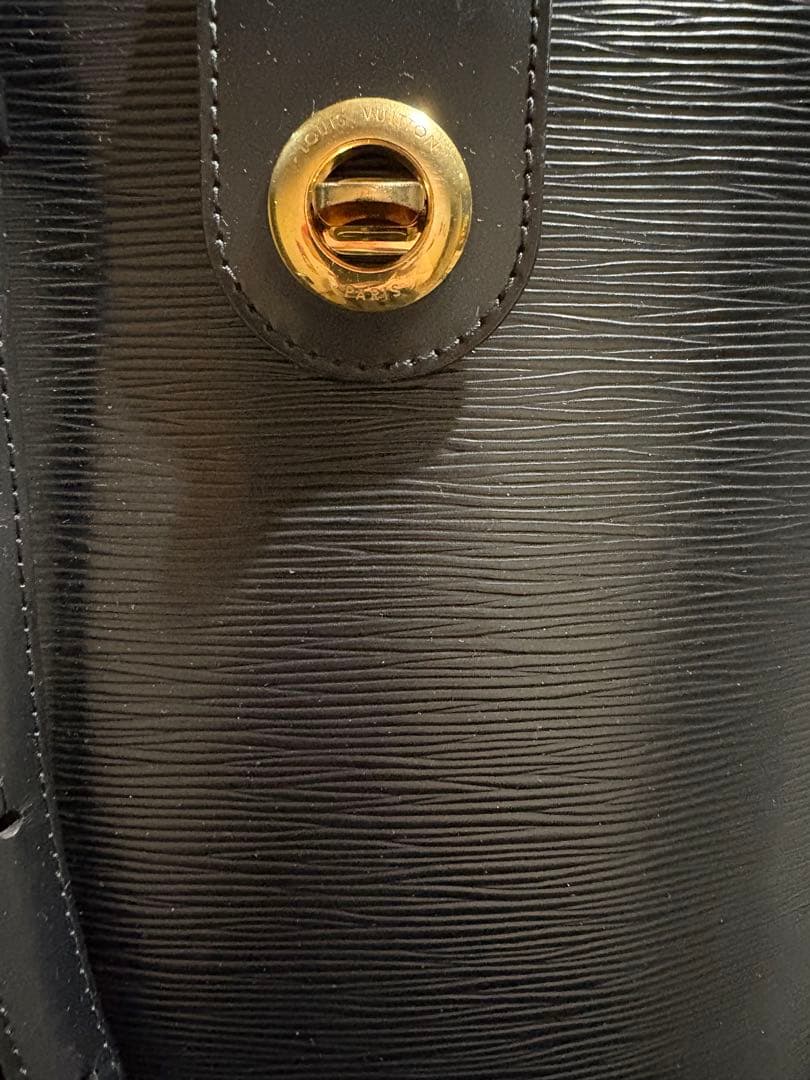 じーじ【極美品】ルイヴィトン　エピ　ショルダーバッグ