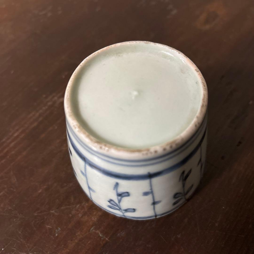 古伊万里染付　格子縞　蔓草文　蕎麦猪口　江戸初期.前期　盃　アンティーク　李朝