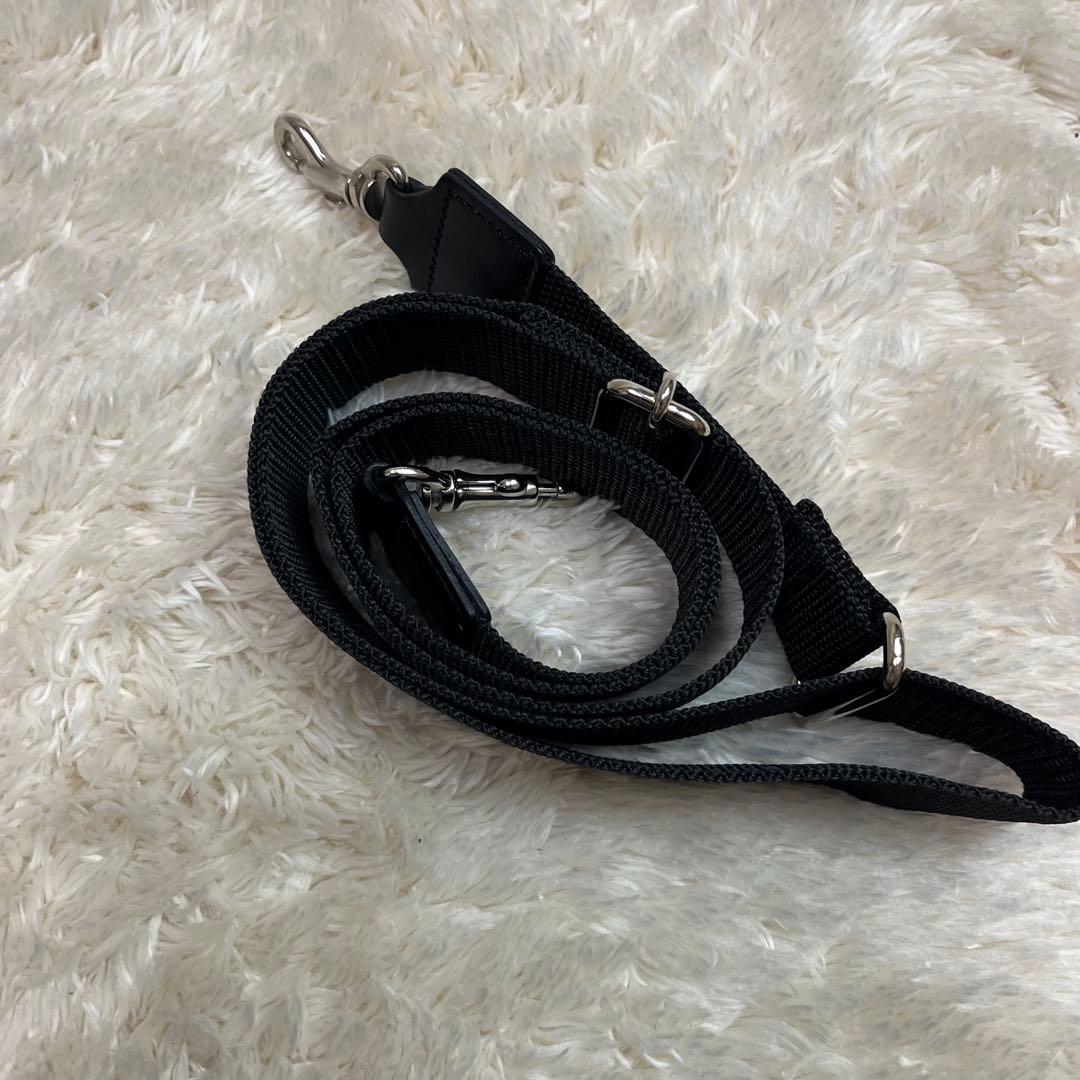 【極美品】ザッツ　zattu LUGUN ショルダーバッグ　巾着　ミニ　カラビナ