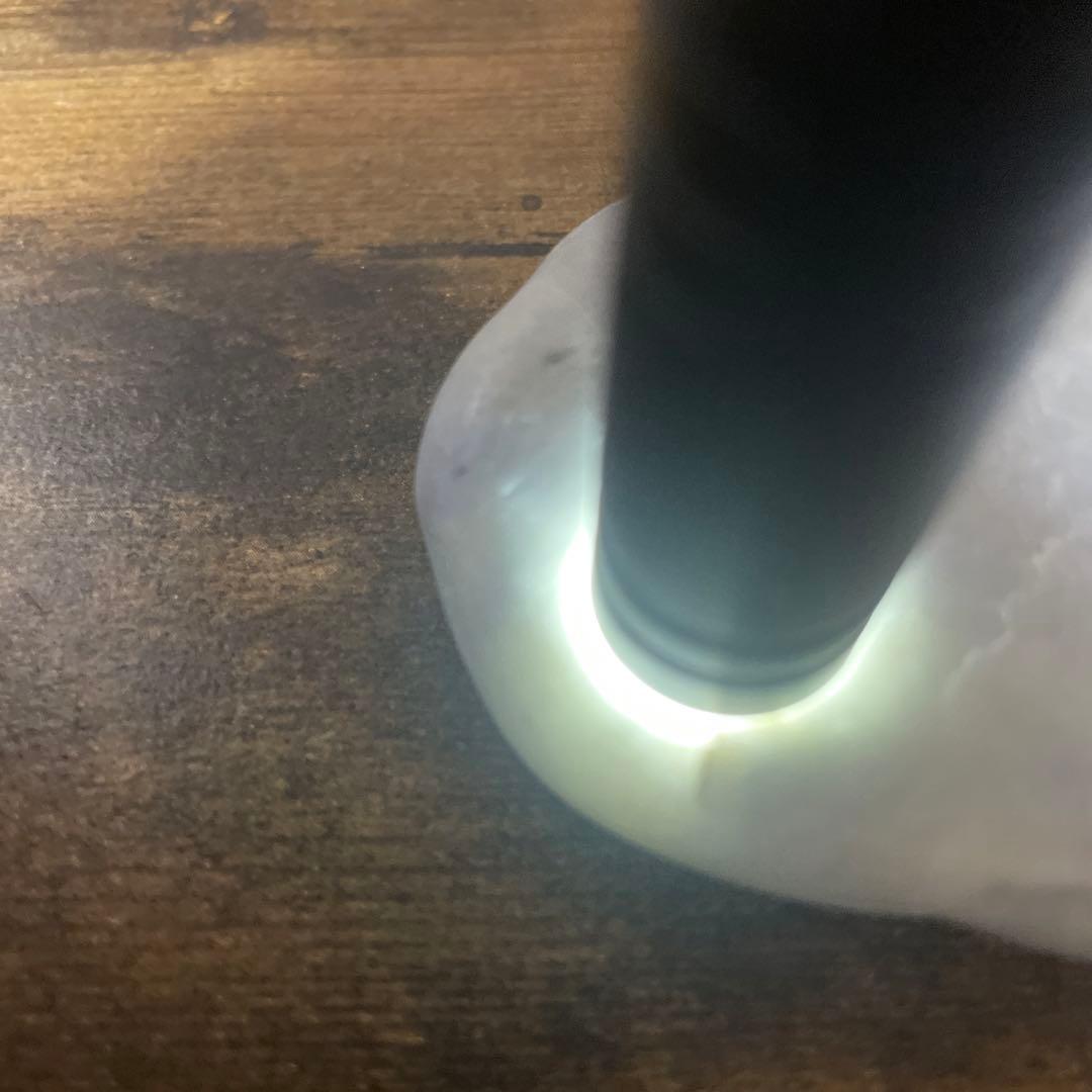 最終値下げ！220g 糸魚川　ラベンダー　翡翠　紫　海石　台座つき