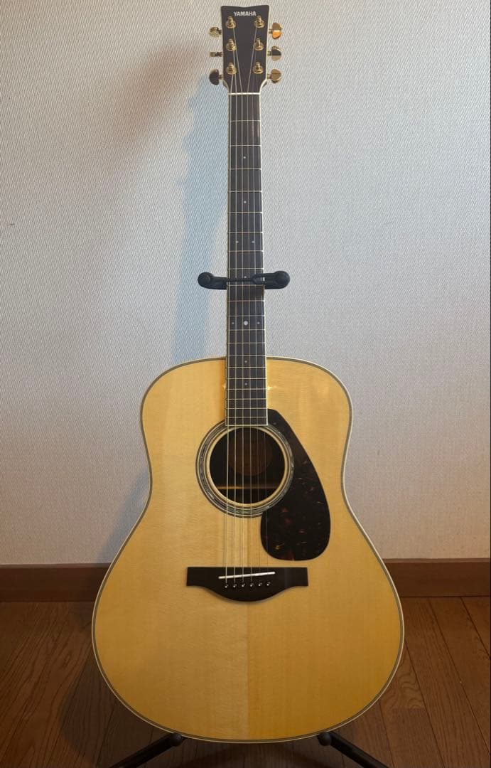 新同品 YAMAHA LL6 ARE NT 今年10月末購入 ケース 弦高調整済