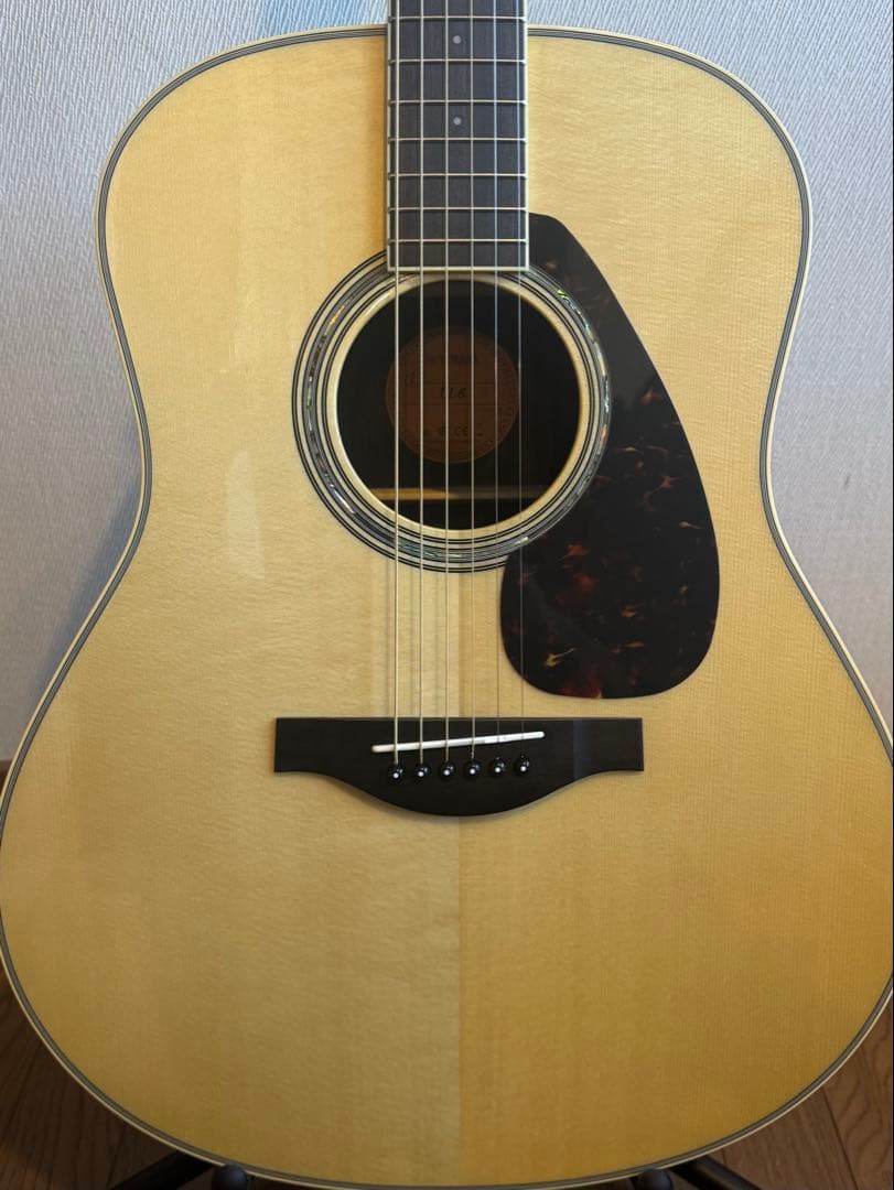 新同品 YAMAHA LL6 ARE NT 今年10月末購入 ケース 弦高調整済