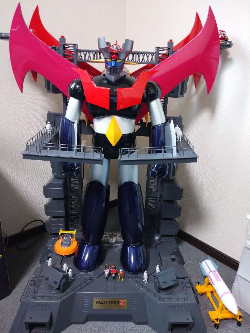 青鬼　アシェット鉄の城マジンガーZ75cm巨大メタルギミックモデル