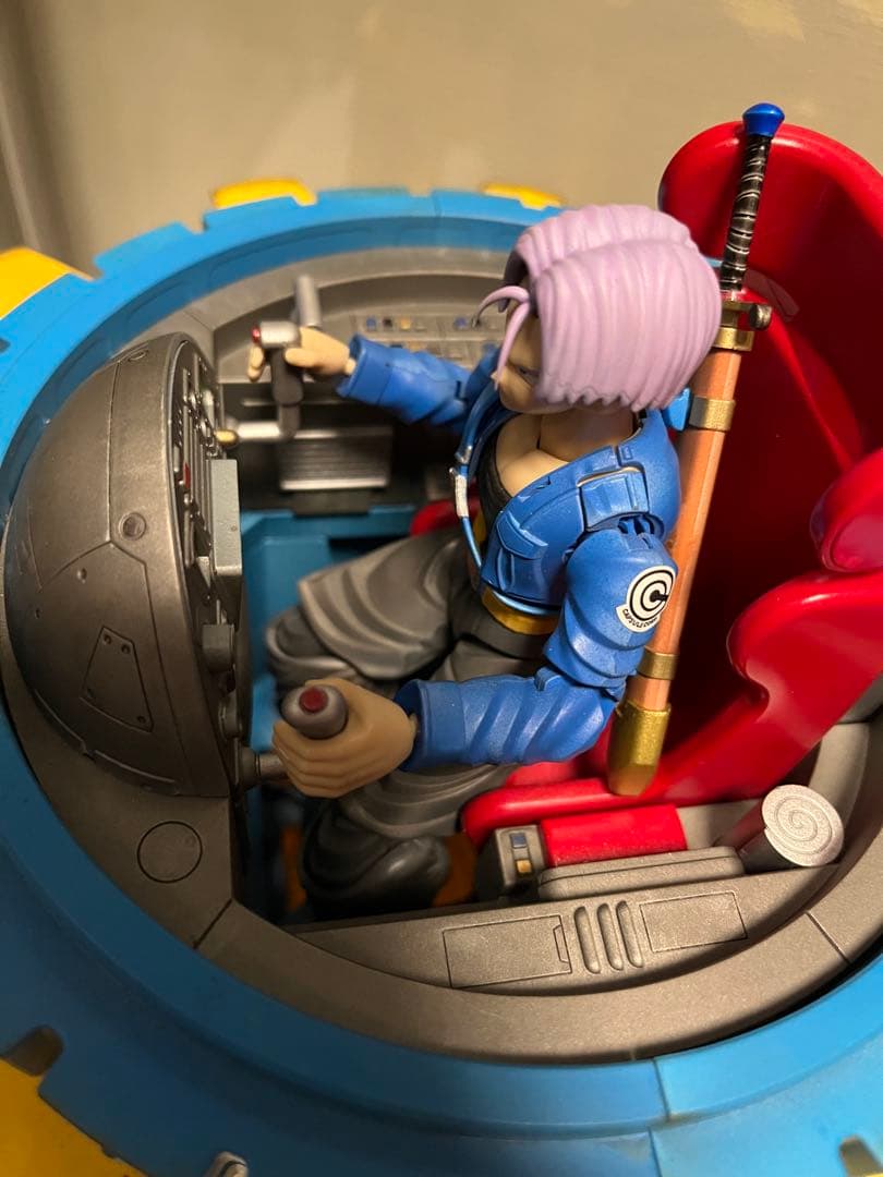 ドラゴンボール　プラモデル　タイムマシン　29cm 全塗装　(難あり)