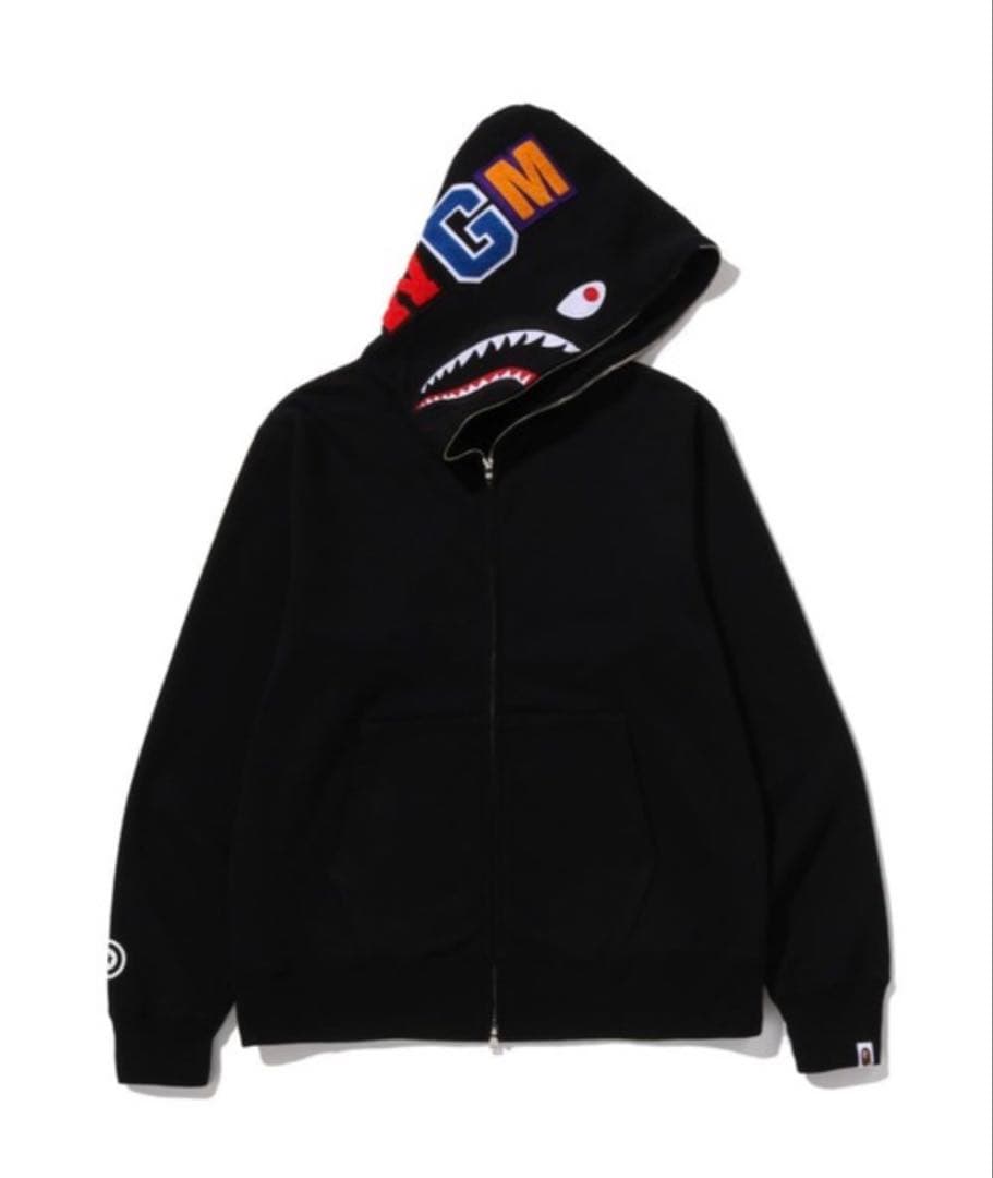 か*い様 A BATHING APE シャークパーカー
