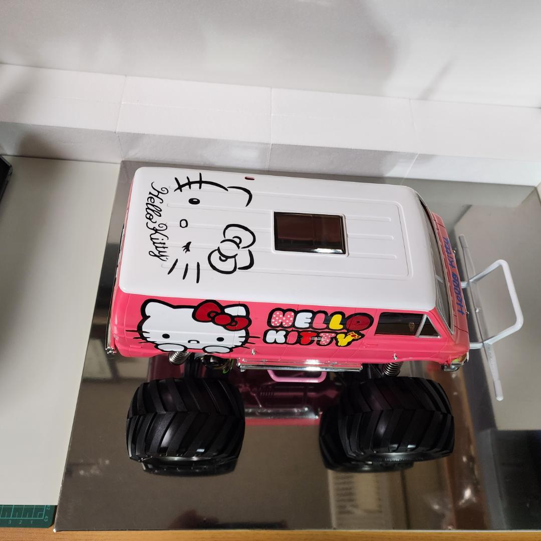 タミヤ 1/12 RC ランチボックス ハローキティ仕様